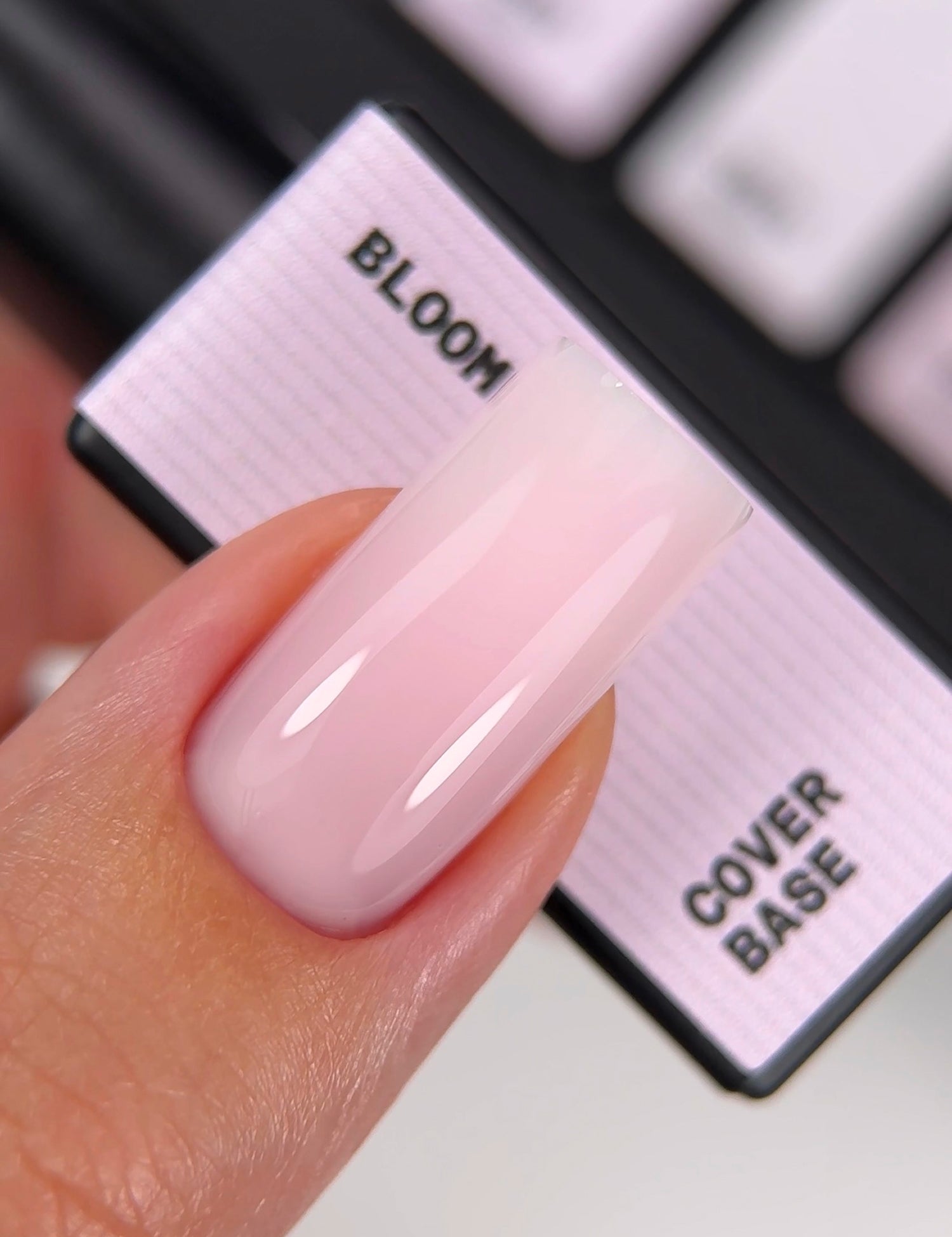 BIBLIOTEKA Cover Base № 05 Bloom – Rosa Base, 10 ml