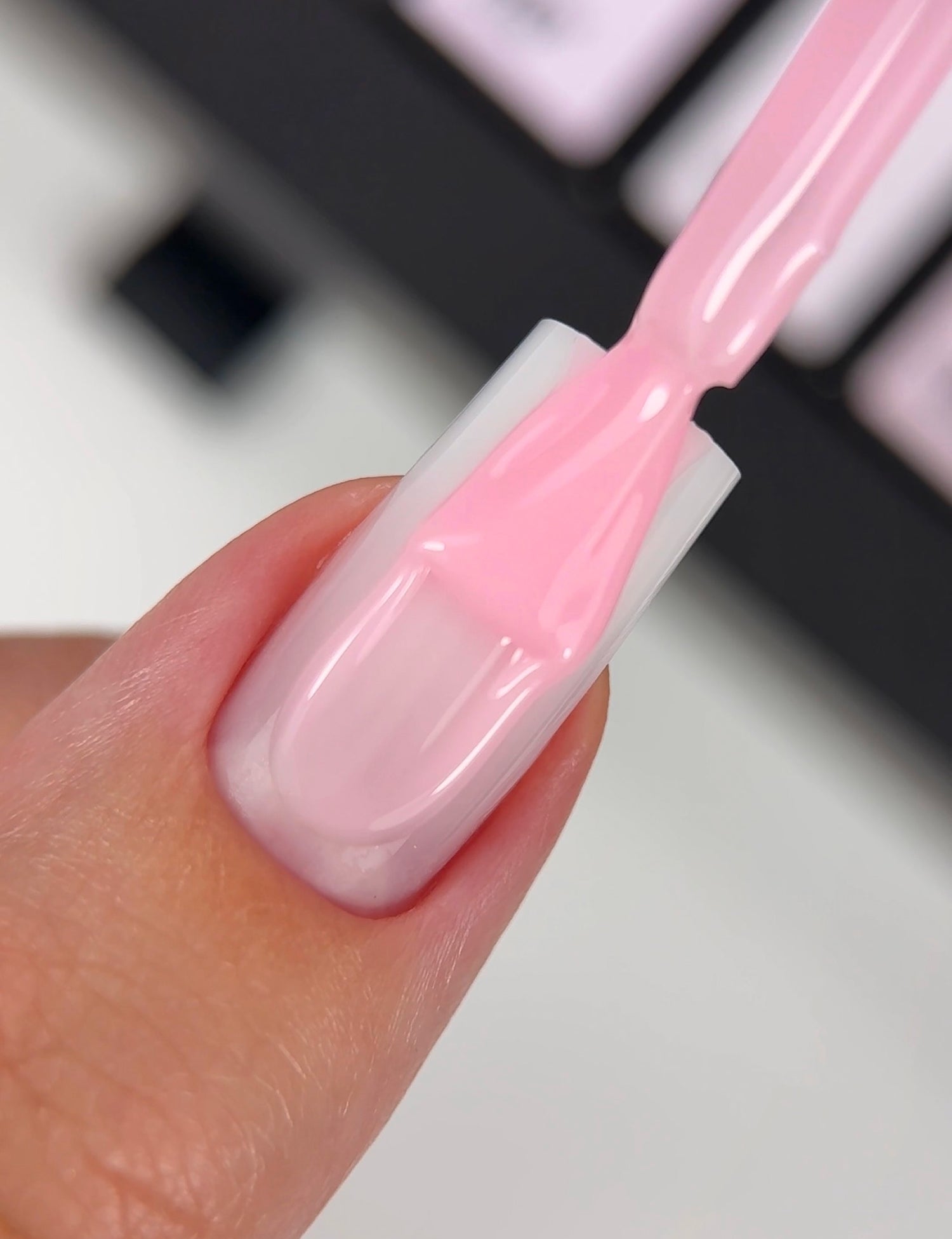 BIBLIOTEKA Cover Base № 05 Bloom – Rosa Base, 10 ml