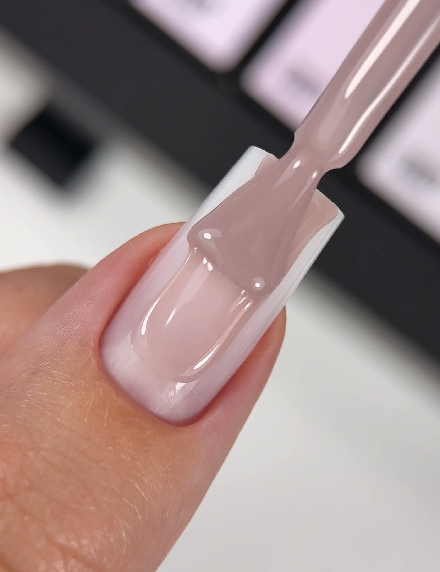 BIBLIOTEKA Cover Base № 07 Shade – Kühl rosabeige, 10 ml